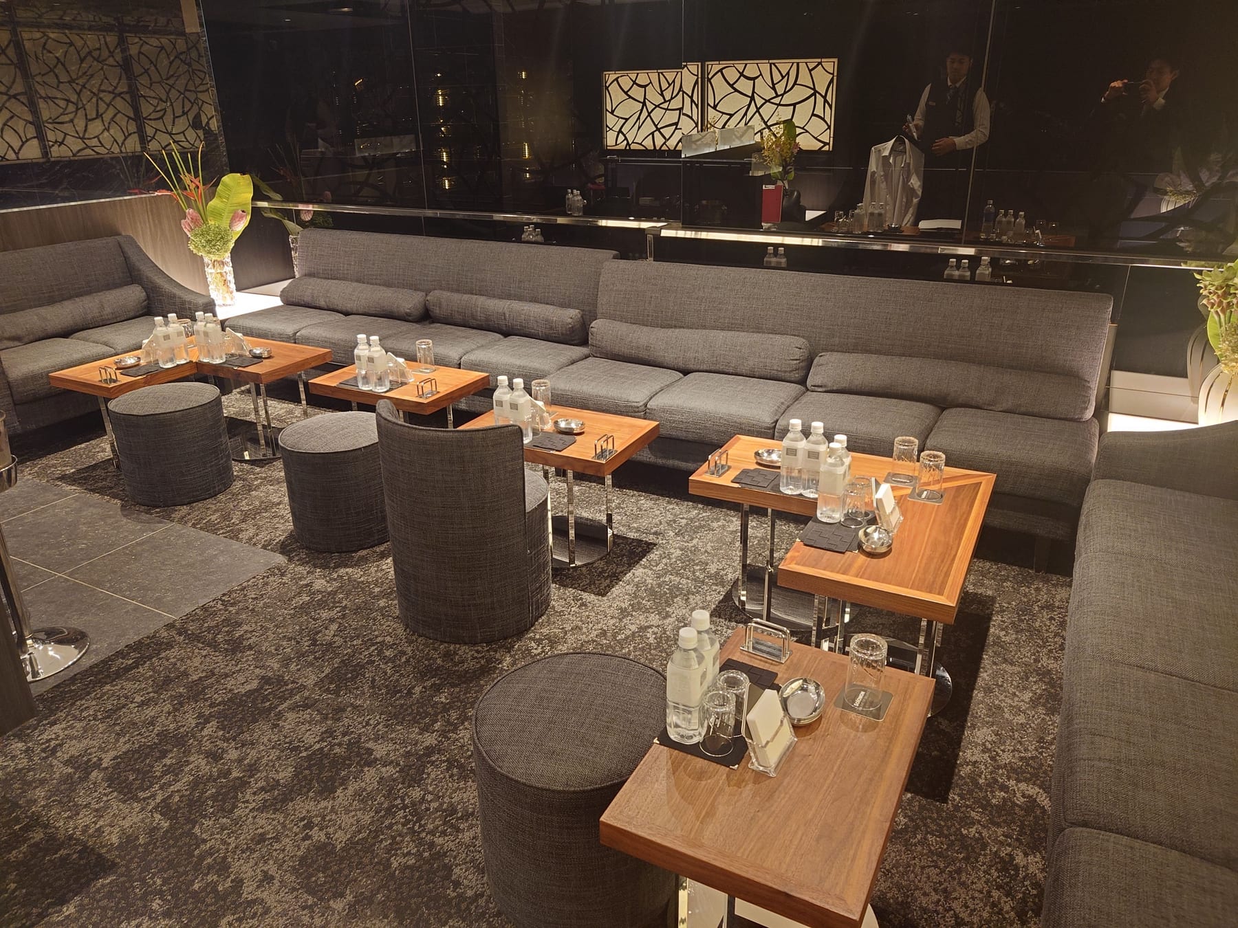 MAIN ROOM の内装